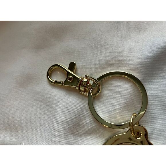 NWT Lilly Pulitzer RARE Gold Contactless No Touch Door Opener Keychain or Gift - Picture 5 of 8